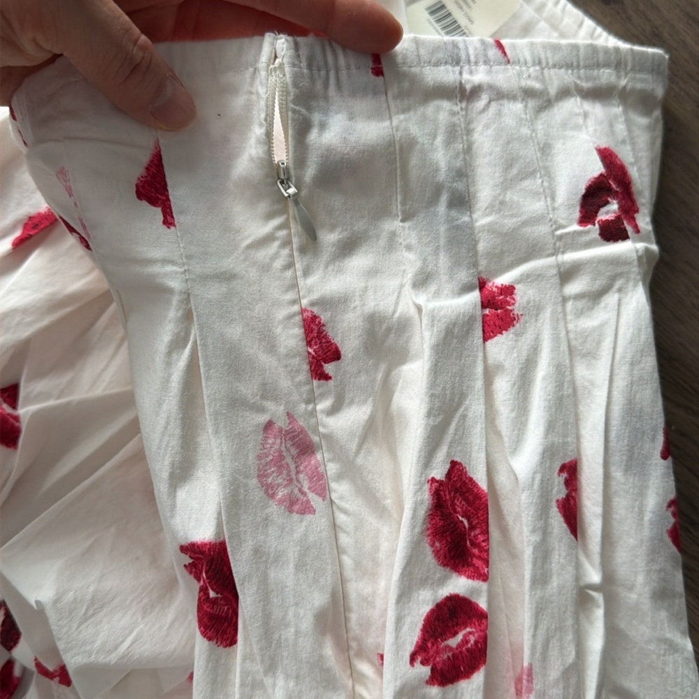 NWT (Anthro) Maeve Printed Bubble Shorts in Sz Medium - Picture 7 of 12